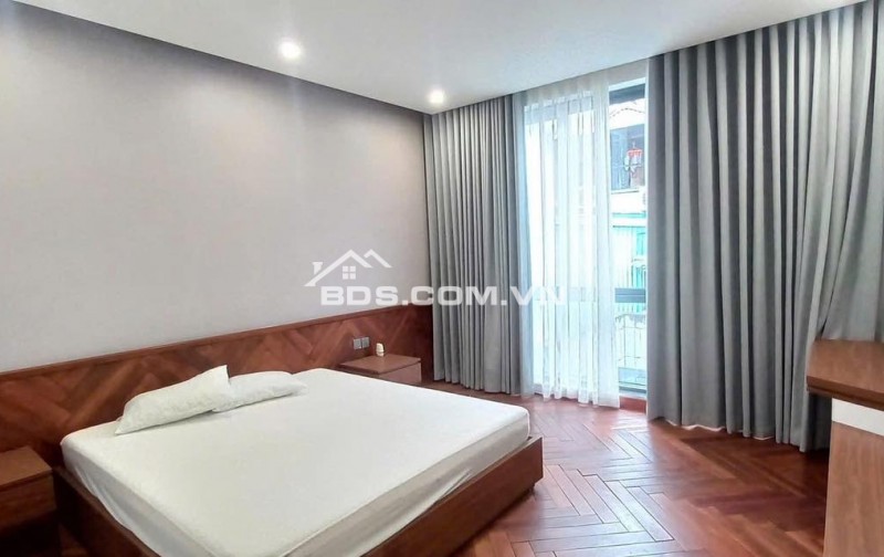 BÁN BIỆT THỰ CAO CẤP GIANG VĂN MINH, BA ĐÌNH 360m2 MẶT TIỀN 12m GARA Ô TÔ NỘI THẤT XỊN SỔ ĐẸP, 100 TỶ